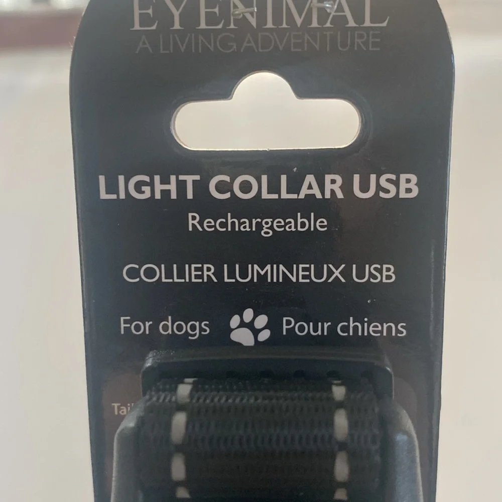 Eyenimal Black and Green Dog Collar with Rechargeable Flashing Light.NWOT